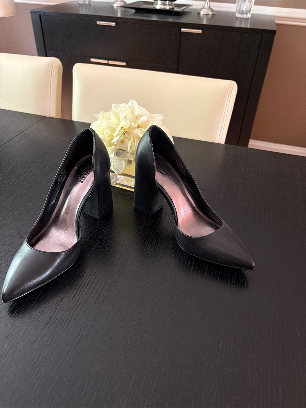 BLEECKER & BOND Pointed Toe Black Block Heel Pumps